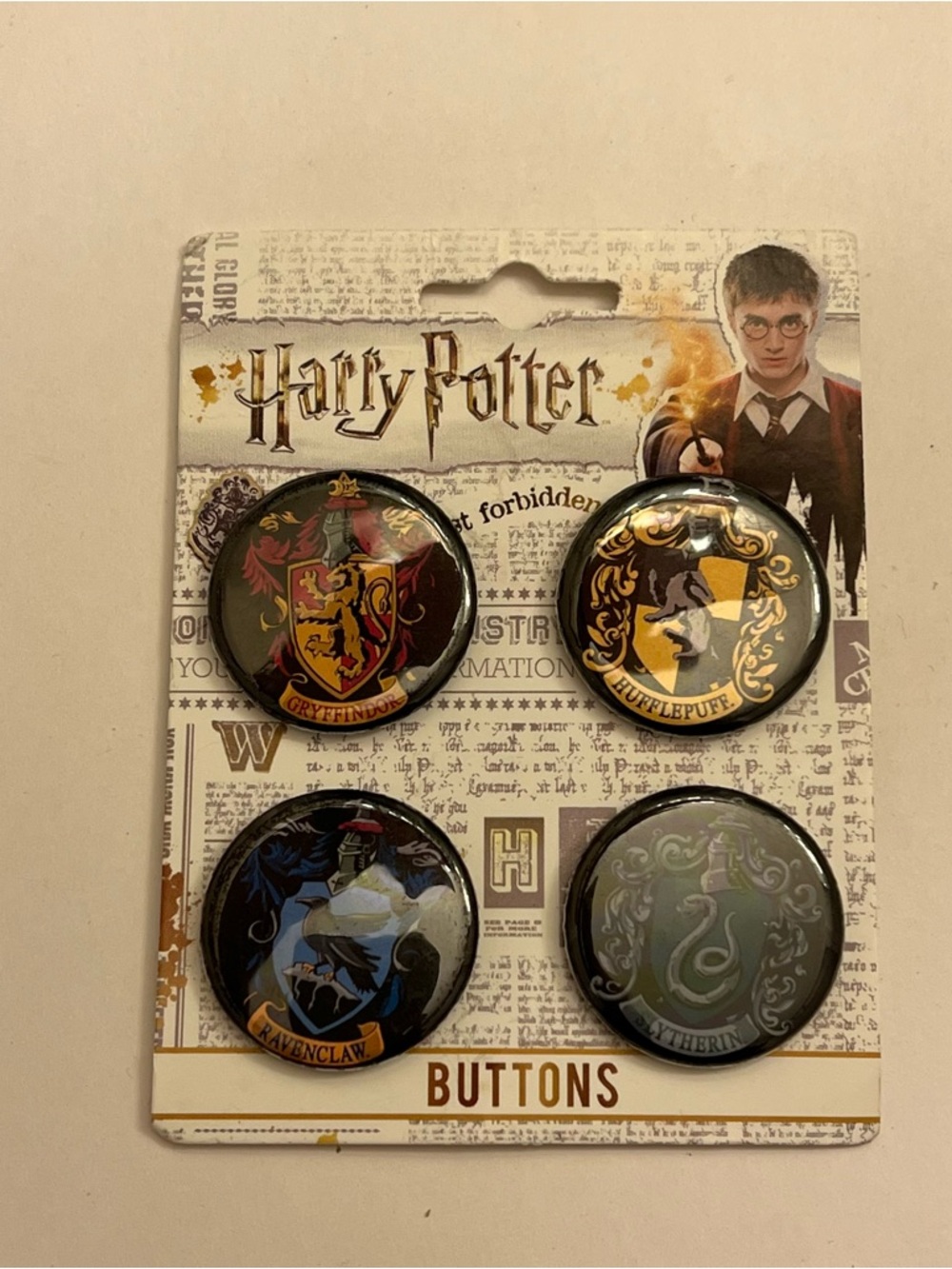 Harry Potter‎ Set Of 4 Pin Buttons New
